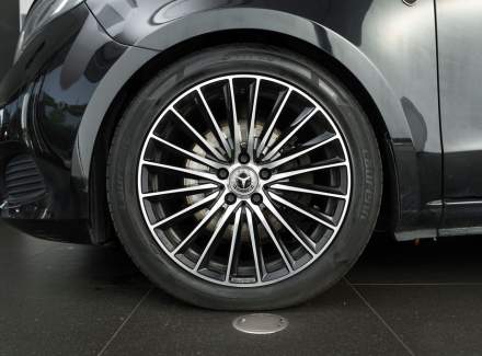 Mercedes-Benz - V-class