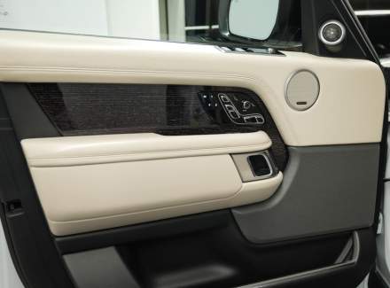 Land Rover - Range Rover