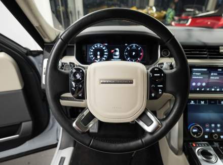 Land Rover - Range Rover