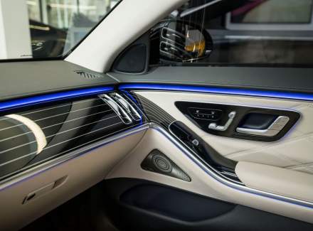 Mercedes-Benz - S-class