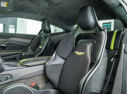Aston Martin - DBS