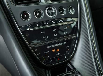 Aston Martin - DBS