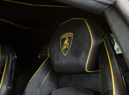 Lamborghini - Aventador