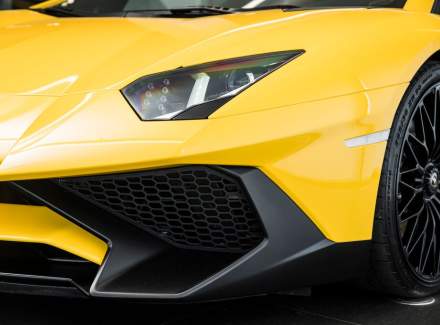 Lamborghini - Aventador