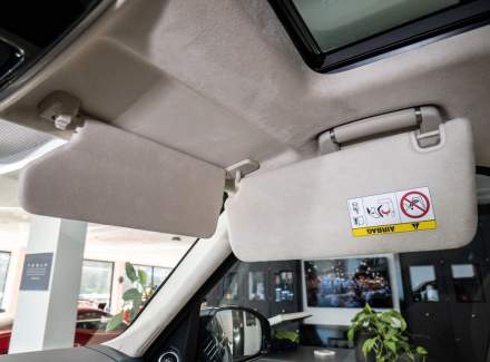 Land Rover - Range Rover