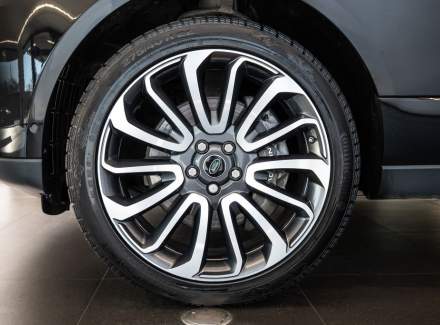 Land Rover - Range Rover