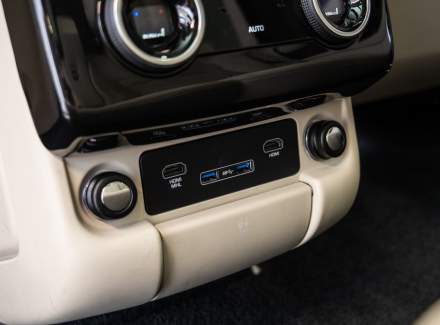 Land Rover - Range Rover