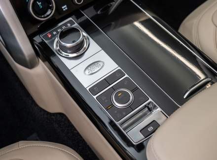 Land Rover - Range Rover