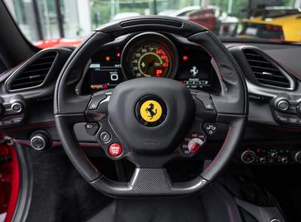 Ferrari - 488