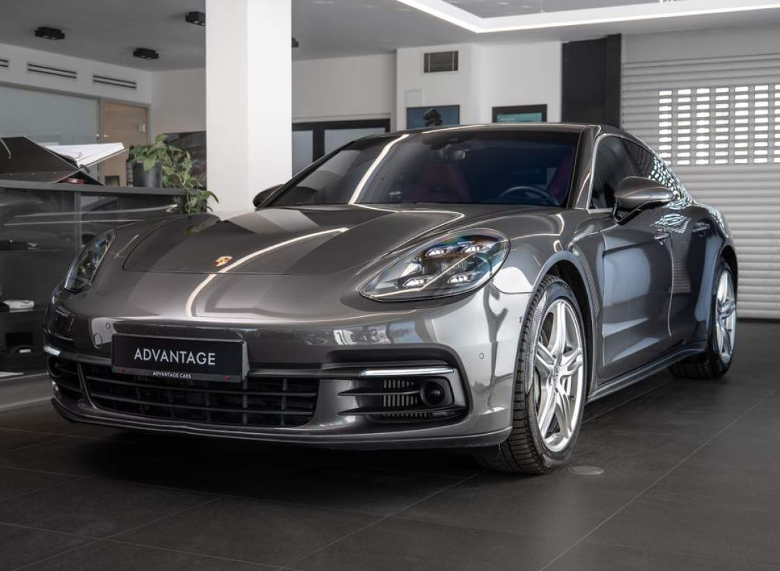 Porsche - Panamera