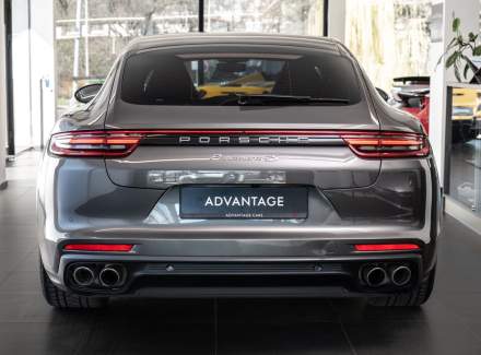 Porsche - Panamera