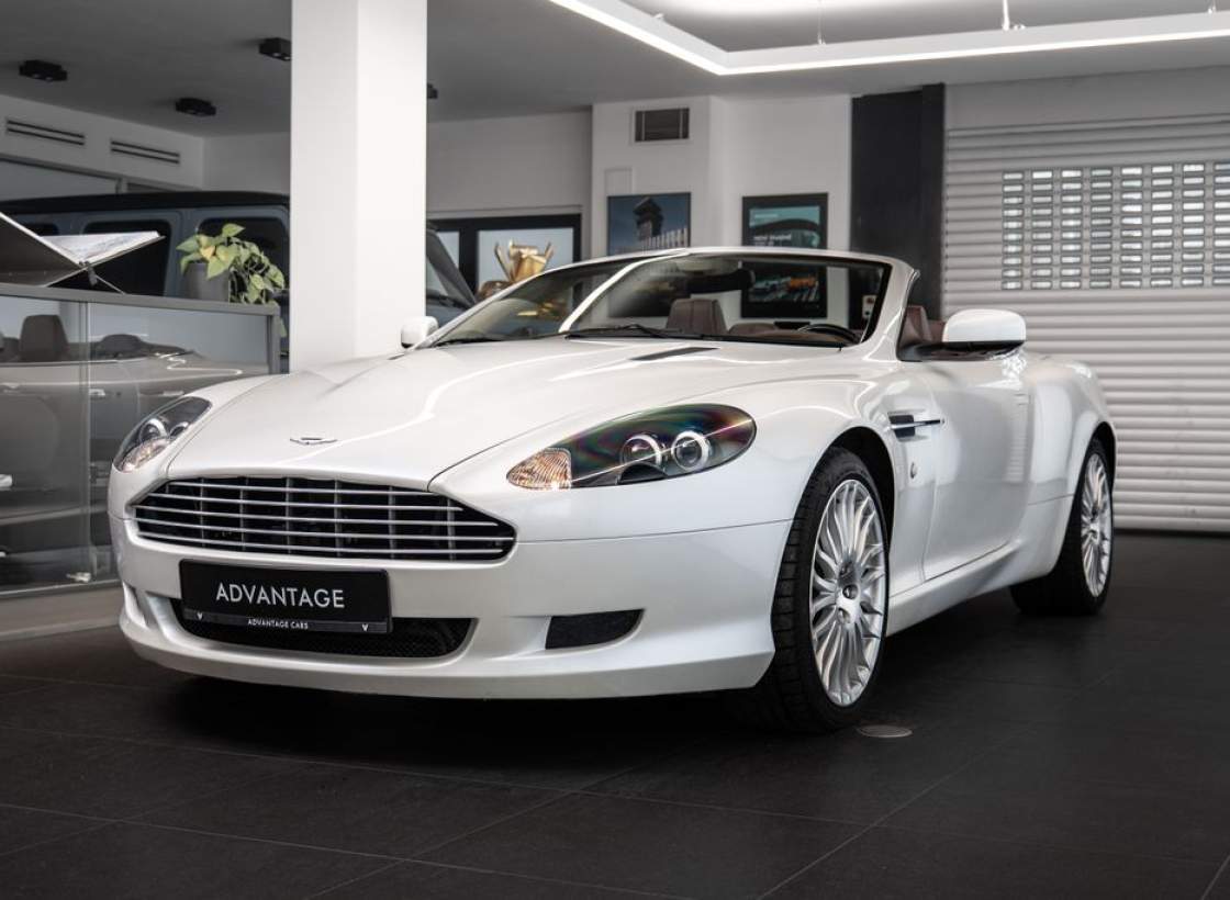 Aston Martin - DB9