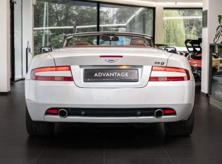 Aston Martin - DB9