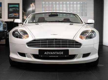 Aston Martin - DB9