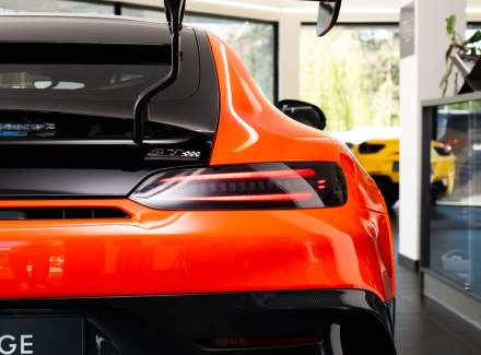 Mercedes-Benz - AMG GT