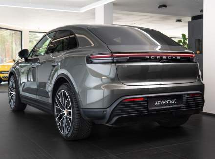 Porsche - Macan