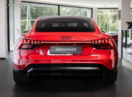 Audi - E-tron