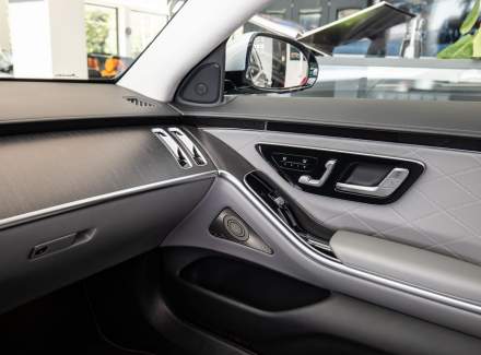 Mercedes-Benz - S-class