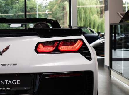 Chevrolet - Corvette