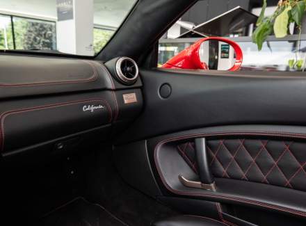 Ferrari - California