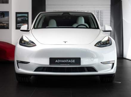 Tesla - Model Y