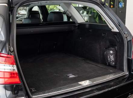 Mercedes-Benz - E-class