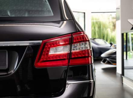 Mercedes-Benz - E-class