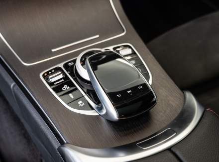 Mercedes-Benz - C-class