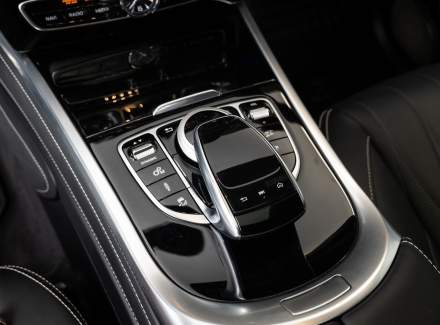 Mercedes-Benz - G-class