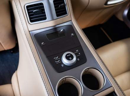 Aston Martin - Rapide