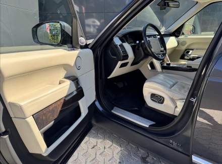 Land Rover - Range Rover