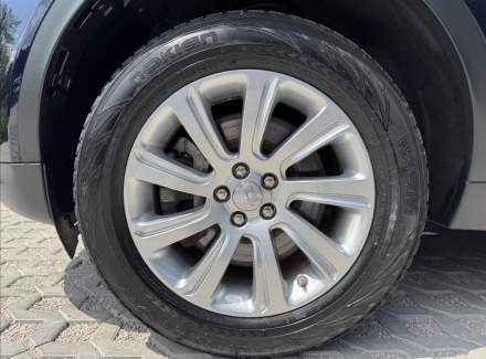 Land Rover - Discovery Sport