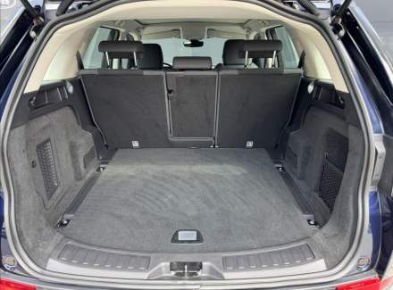 Land Rover - Discovery Sport