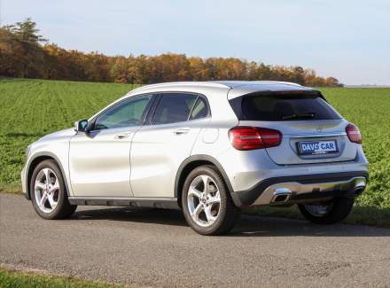 Mercedes-Benz - GLA