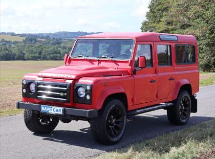 Land Rover - Defender