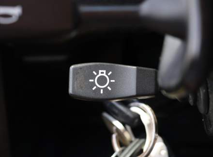 Land Rover - Defender