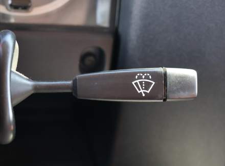 Land Rover - Defender