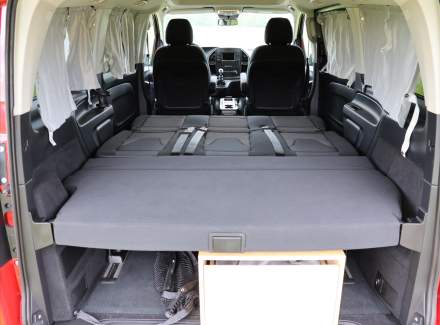 Mercedes-Benz - Vito