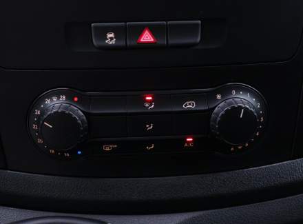 Mercedes-Benz - Vito