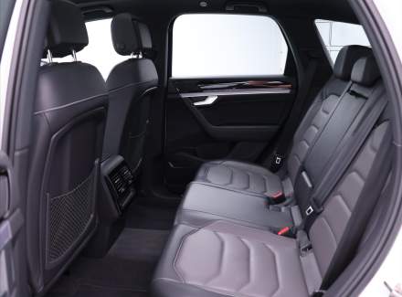 Volkswagen - Touareg