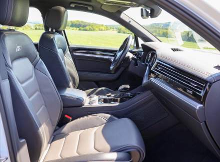 Volkswagen - Touareg