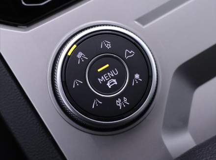 Volkswagen - Touareg