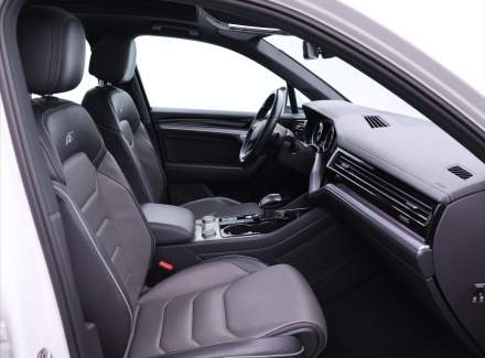 Volkswagen - Touareg