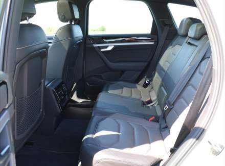 Volkswagen - Touareg