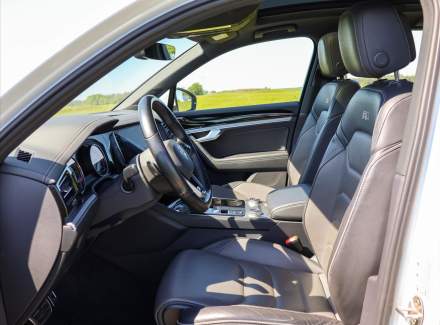 Volkswagen - Touareg