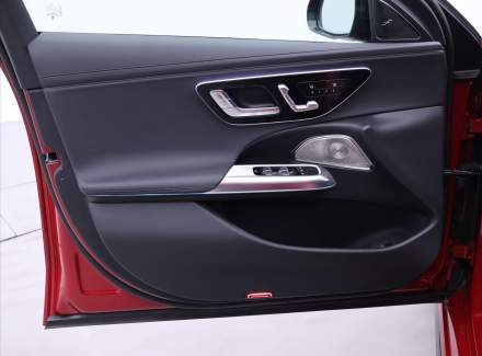 Mercedes-Benz - E-class