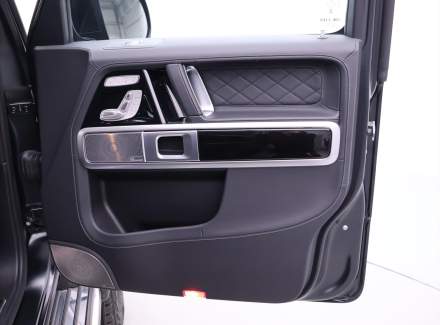 Mercedes-Benz - G-class