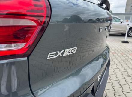 Volvo - EX40