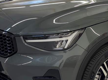 Volvo - XC40