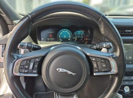 Jaguar - XF